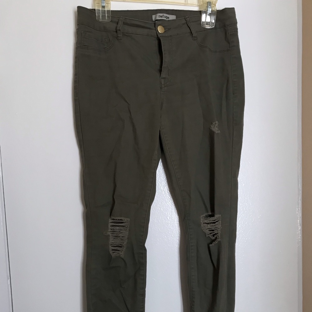 Distressed Jeans